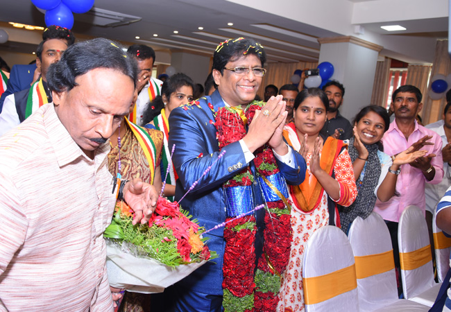 Bro Andrew Richard wonderfully celebrates his 57th Birthday amidst a large number of devotees and social organisations here on Tuesday 16th, 2018 in Bangalore with the myriad of wishes.